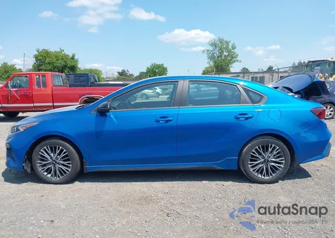 2023 Kia Forte Gt-Line from USA, damaged, VIN 3KPF54AD3PE671653